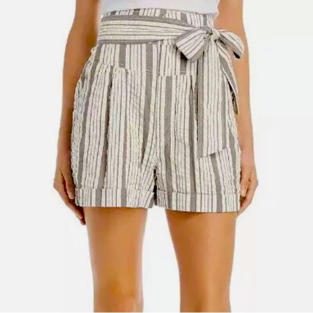 La Vie REBECCA TAYLOR High Waist Shorts.